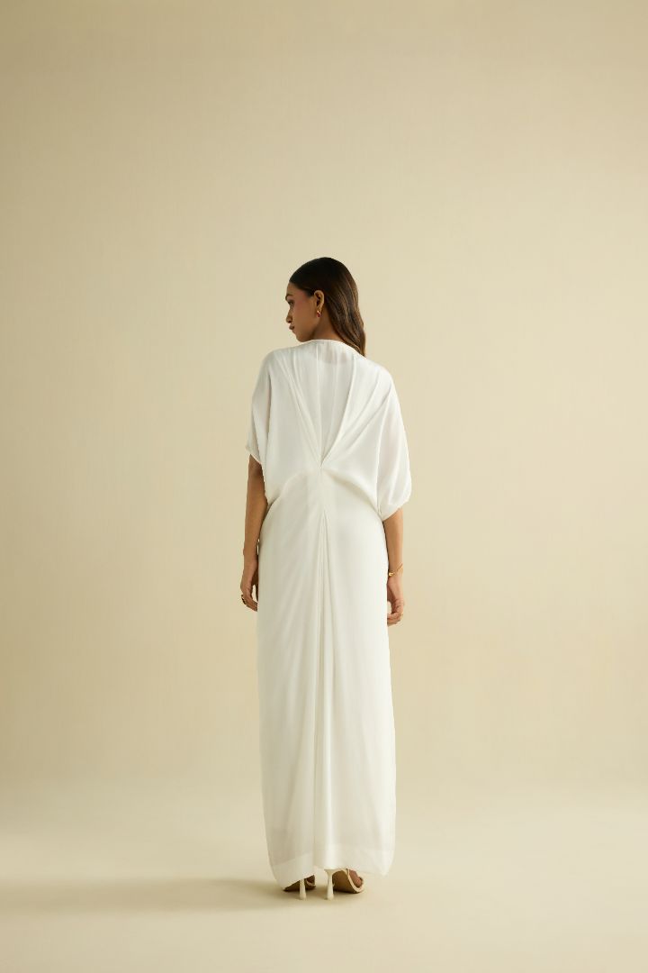 White hand embroidered crepe kaftan