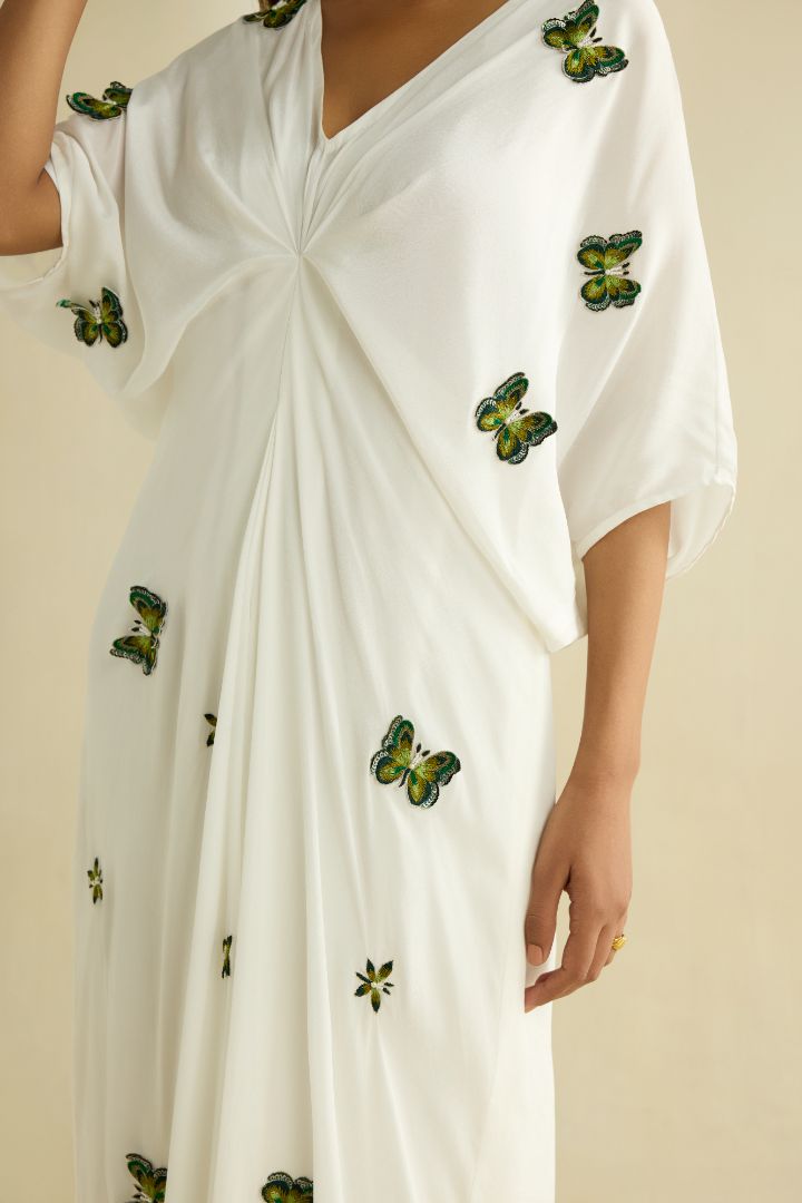White hand embroidered kaftan