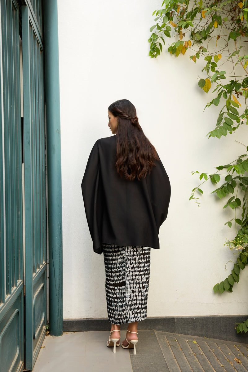 Black Embroidered crepe kaftan top