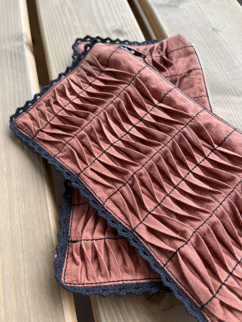 Sand Red Pouch