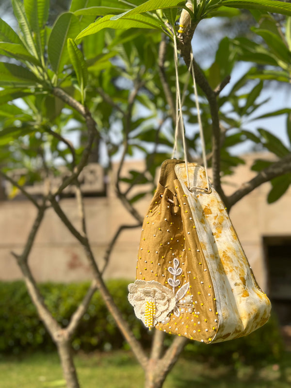 Sassy potli bag